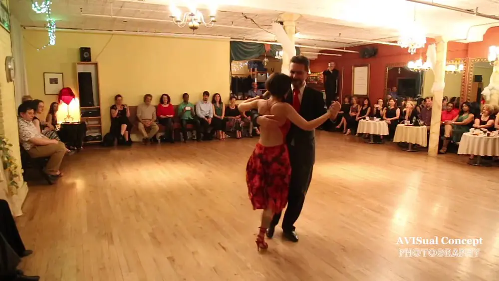 Video thumbnail for Gustavo Benzecry Sabá & Maria Olivera Milonga Domingo Tango March 6 2016