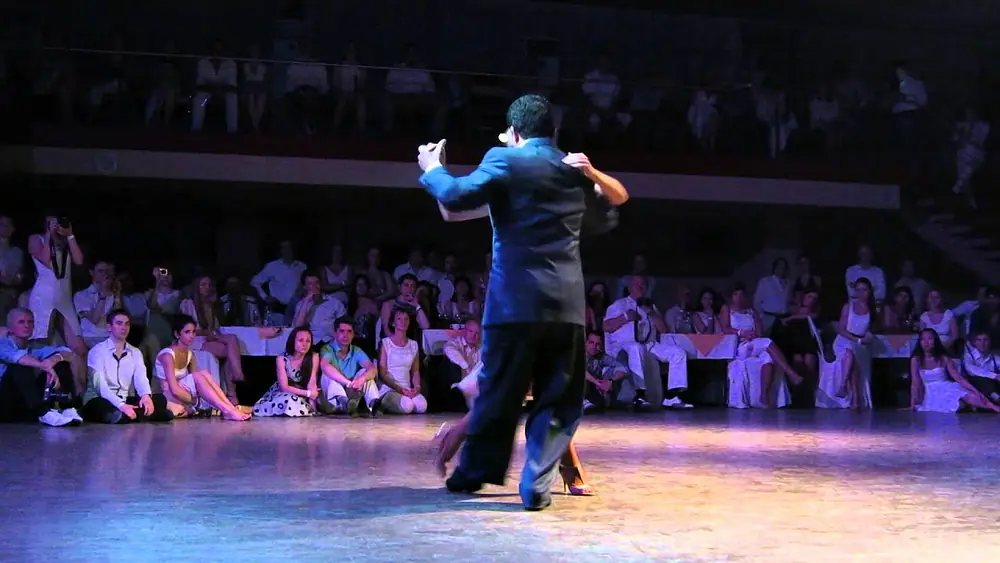 Video thumbnail for 2014.06.14 - Sabrina & Ruben Veliz 1/4 @ White night tango festival