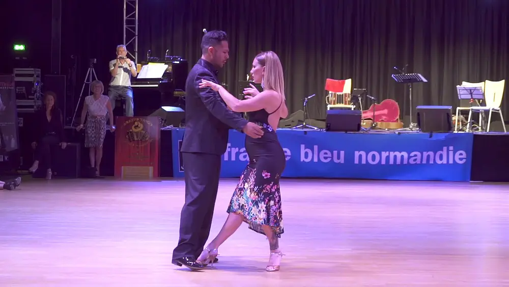 Video thumbnail for 3ème Festival      Normandie            Tango        Mariana Montes & Sebastian Arce TANGO