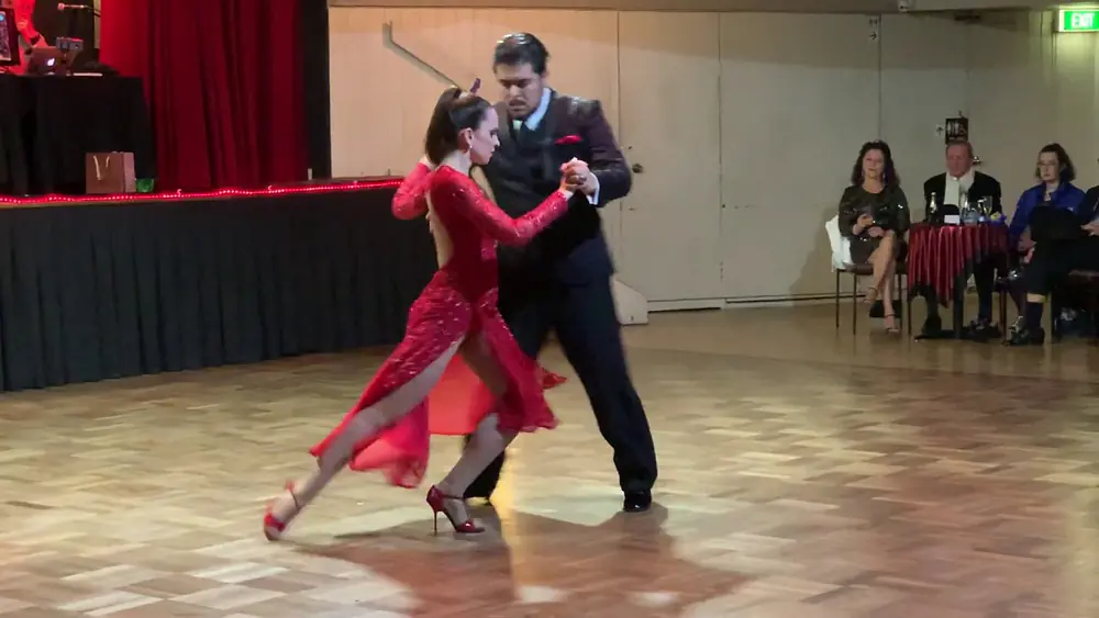 Video thumbnail for Anabella Diaz Hojman and Donato Juarez performing Argentine Tango - Milonga Triste by Hugo Diaz