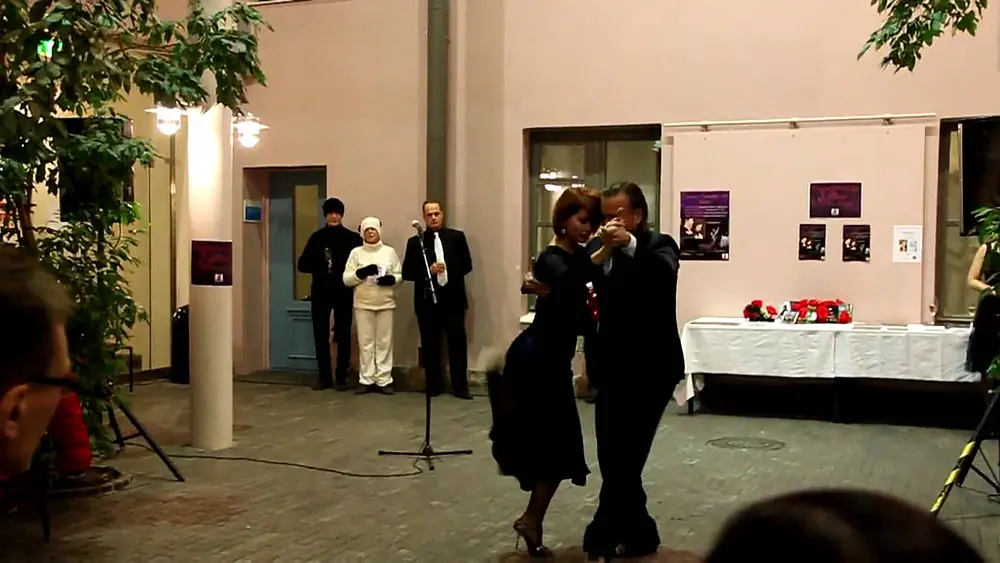 Video thumbnail for Alexey Barbolin y Julia Zueva dancing at Oulu Tango week