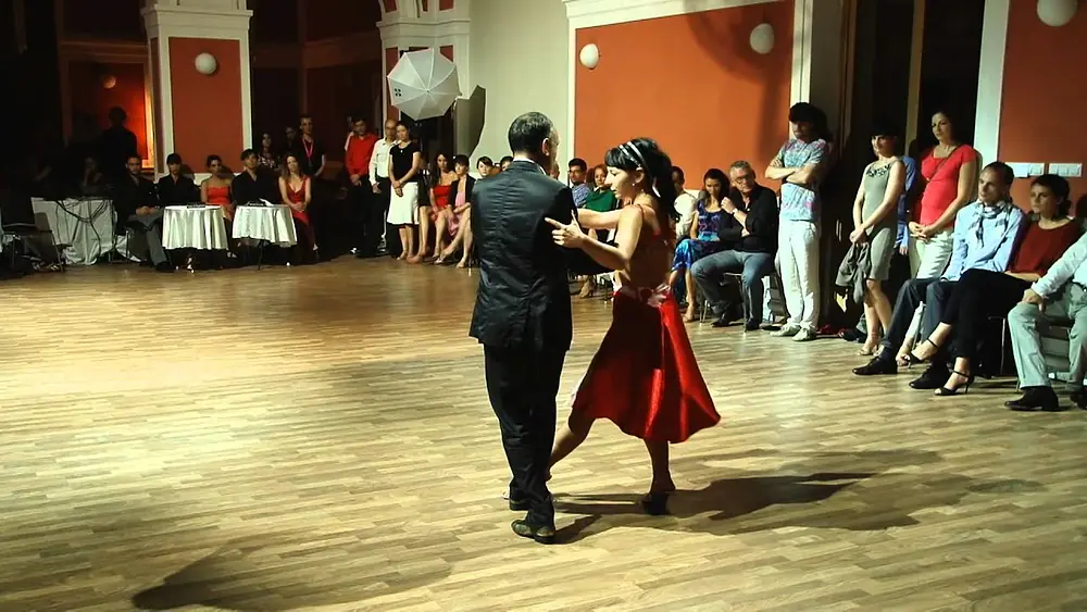 Video thumbnail for Tihamer Bogdan y Katalin Czidor - Tango Cazino 2014 - 4/4
