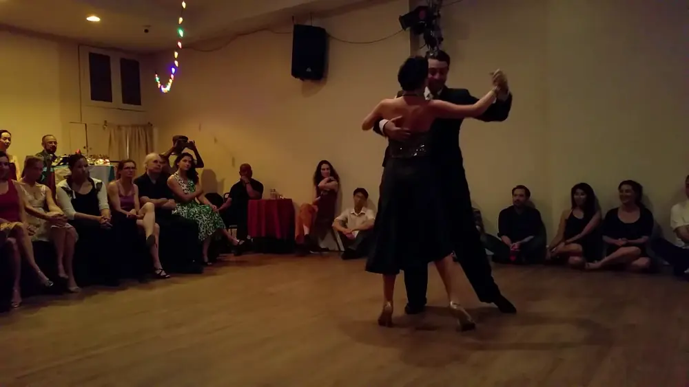 Video thumbnail for Argentine tango: Florencia Borgnia & Marcos Pereira - Abandono