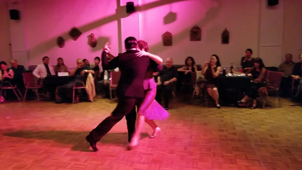 Video thumbnail for Argentine tango: Ruth Hernandez & Max Vera - Milonga Del Ochenta Y Tres