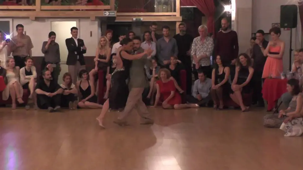 Video thumbnail for Virginia Pandolfi y Jonatan Aguero White Tango Nights 2016 1/5