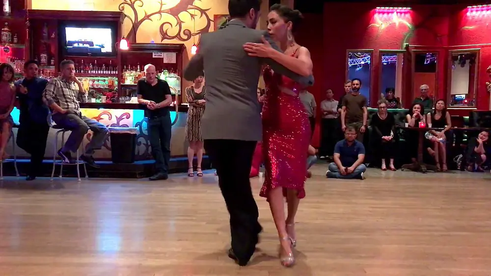 Video thumbnail for Argentine Tango. Veronica Vázquez and Damian Mechura. Alberto's Milonga 2017