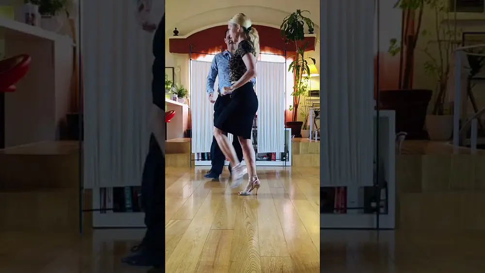 Video thumbnail for Patricia Hilliges & Matteo Panero - Tango in coppia (livello intermedio)