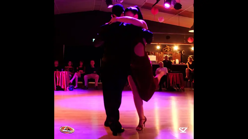 Video thumbnail for Laia Barrera & Diogo de Carvalho- Vals- A bailar tango Montpellier (2/4)