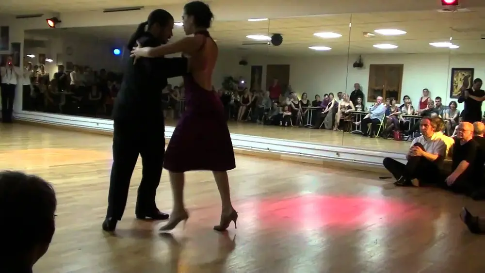 Video thumbnail for Amanda et Adrian Costa @Tango Tango 3/4