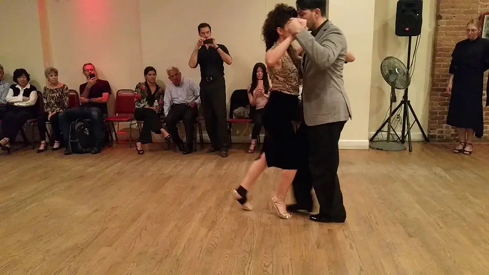 Video thumbnail for Argentine tango: pre milonga class - Florencia Borgnia & Marcos Dario Pereira