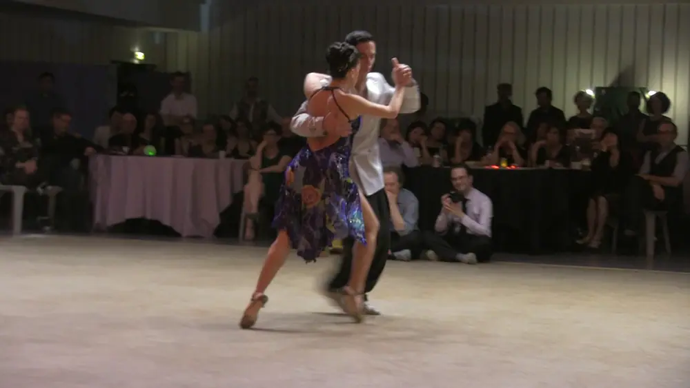 Video thumbnail for Marcelo Ramer et Selva Mastroti dansent sur le tango Si Tu Quisieras