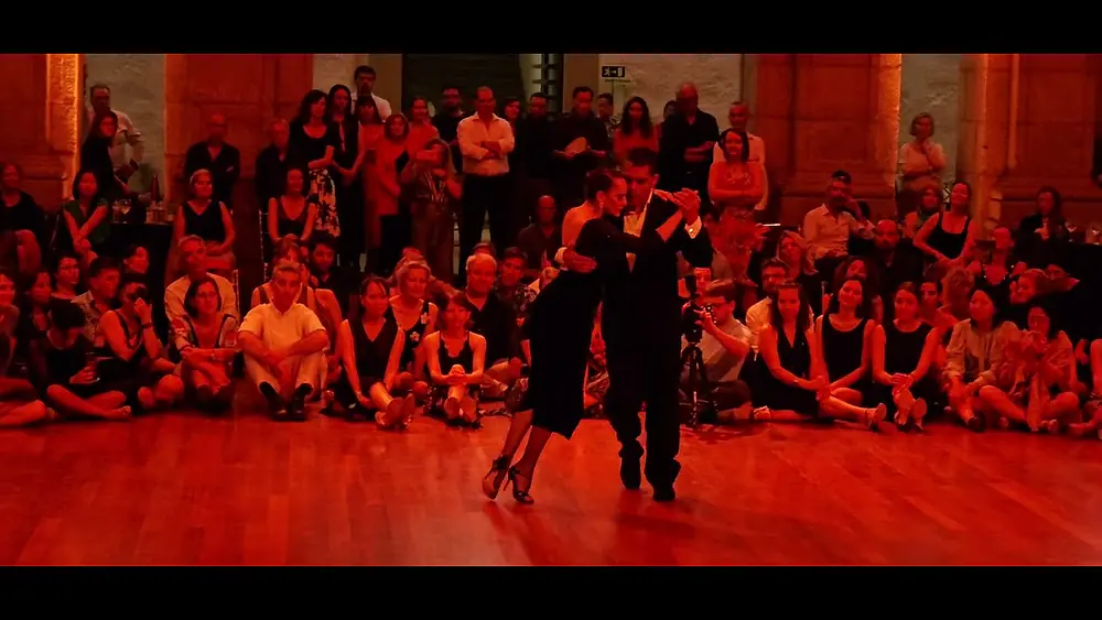 Video thumbnail for Ruben Veliz y Sabrina Veliz no 16° Festival Tango Porto, em 22/04/23 - 1/6