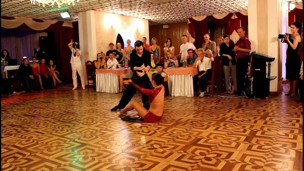 Video thumbnail for Yanina Quiñones & Neri Piliu. Tango d'Amore, Odessa 2011