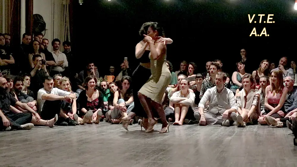 Video thumbnail for Performance alla Milonga Si "Inés Muzzopappa & Corina Herrera