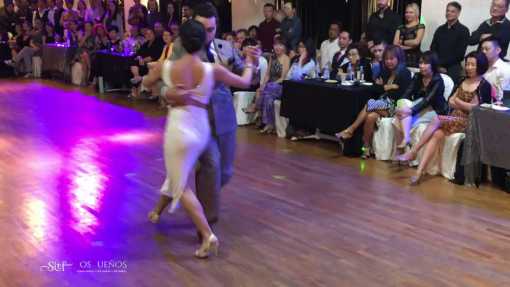 Video thumbnail for Clarisa Aragon & Jonathan Saavedra - Cabeza De Novia @6th Singapore Int'l Tango Festival #3 of 3