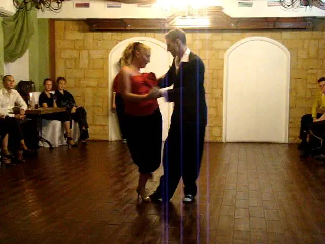 Video thumbnail for Elvira Malishevskaya y Antonio Volkoff. Tango, show. september 2010.