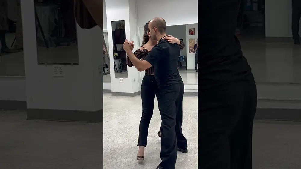 Video thumbnail for Tango lesson: boleos by Leonardo Pankow & Valentina Massari. Arts of Greater Washington DC. 10/19/23