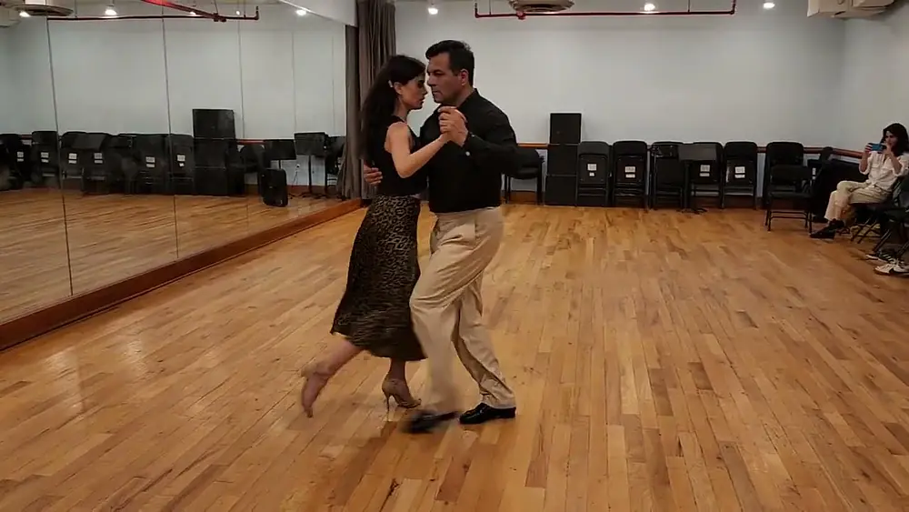 Video thumbnail for Argentine tango workshop - milonga: Francisco Forquera & María Ceva - Milonga Del 20