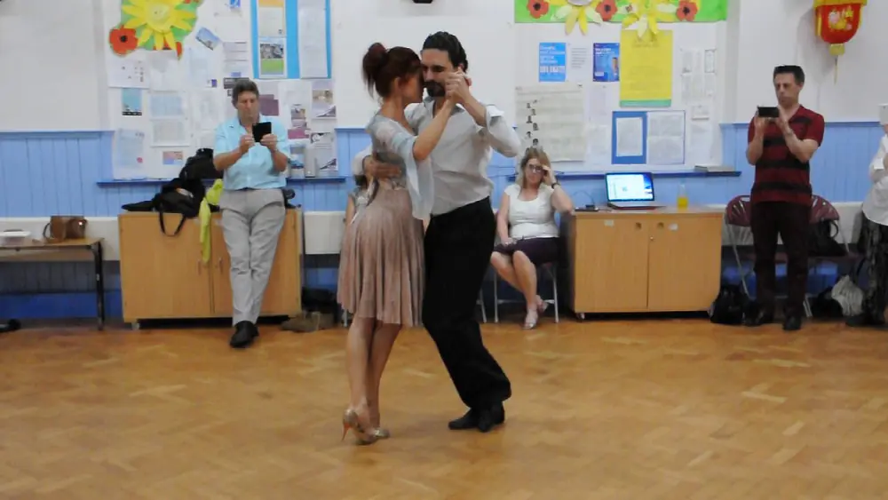 Video thumbnail for Classes with Alexandra Wood & Guillermo Torrens at Reading Tango Club - Sacadas Part II -