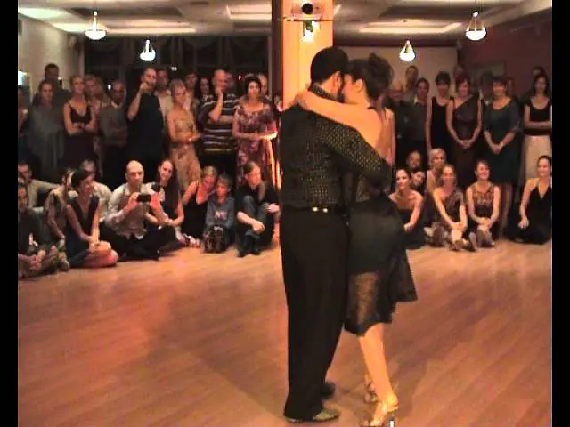 Video thumbnail for Mario De Camillis y Barbara Wainnright 3/4 (August 24, 2012) Tango Sun Festival 2012