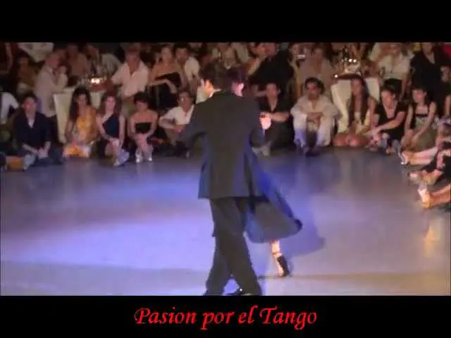 Video thumbnail for GERALDIN ROJAS & EZEQUIEL PALUDI bailando el tango PATETICO en FRUTO DULCE TANGOS de VILLA MALCOM