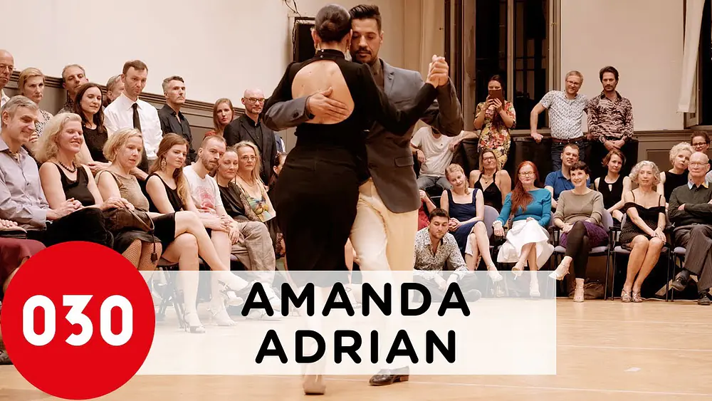 Video thumbnail for Amanda and Adrian Costa – Chunga que sí, chunga que no