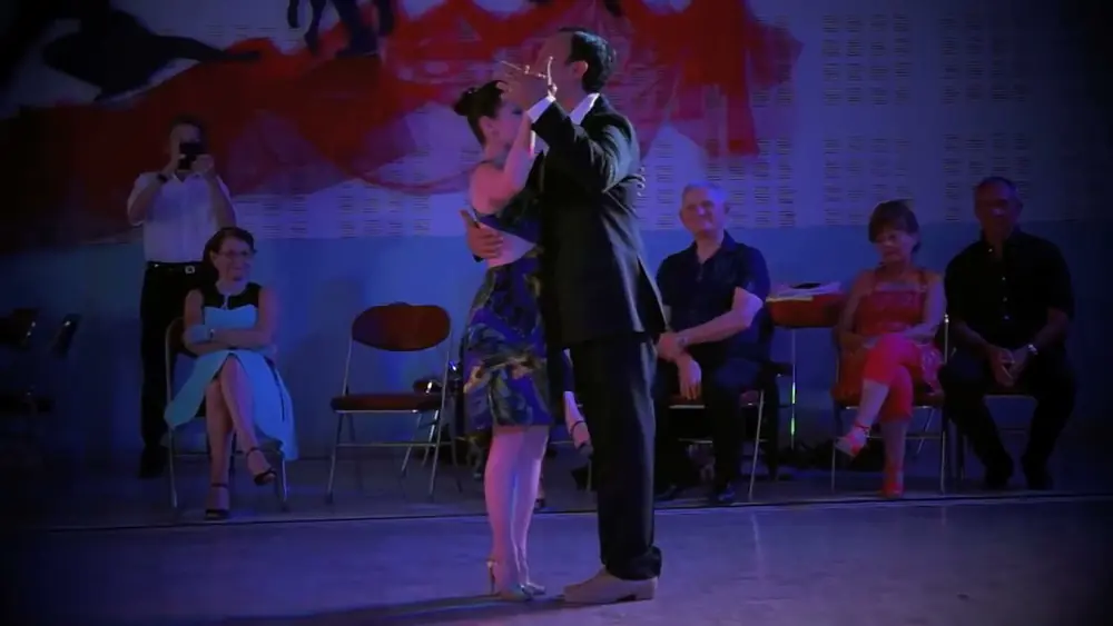 Video thumbnail for Natalia Pombo & José Manrique dance Francisco Canaro's Se dice de mí