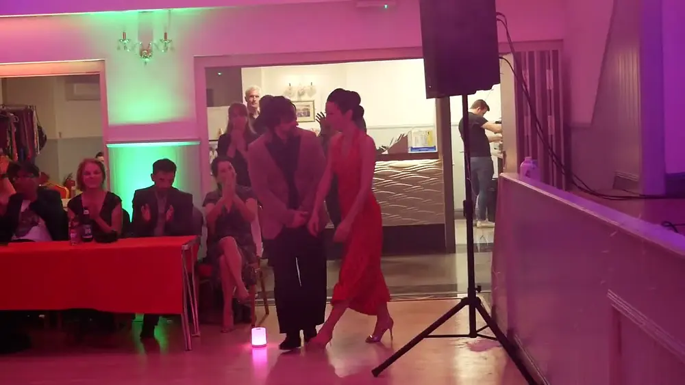 Video thumbnail for Tomas Corbalan & Paula Duarte performance 1 - Amistoso Tango