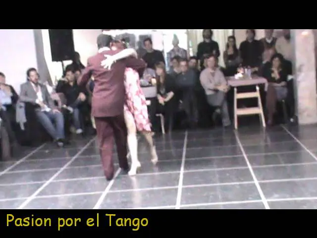 Video thumbnail for PAOLA TACCHETTI Y ERNESTO CANDAL EN FLOREAL MILONGA