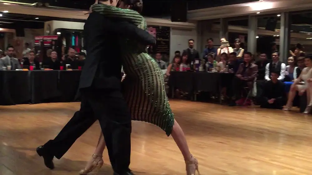 Video thumbnail for Amelia Rambe & Ferrol Matthew dancing to Quedémonos Aquí by Jose Basso