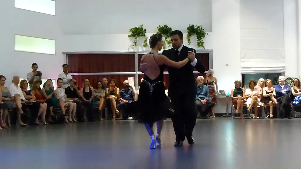 Video thumbnail for Mariana Montes y Matteo Antonietti - Ostuni Med Tango Meeting - TangOn - 21.07.2018  1.3