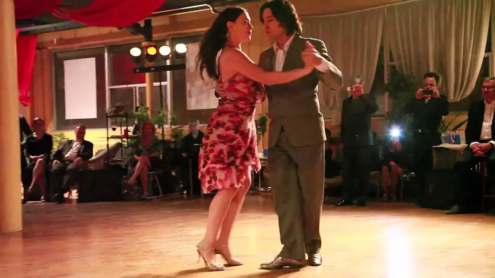 Video thumbnail for Julio Mendez et Mariana Galassi, "Dime, mi amor" (tango), (3de3).
