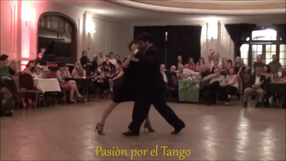Video thumbnail for AURORA LUBIZ y NICOLAS ARTIN Bailando el Tango SIEMPRE ES CARNAVAL en LA MILONGUITA