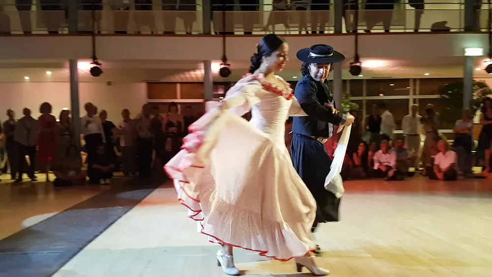 Video thumbnail for Giselle Gatica-Luján & Roque Castellano ❤@ Tangopostale : Festival International de Tango à Toulouse