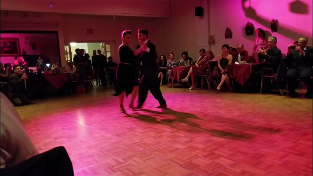 Video thumbnail for Argentine Tango: Katherine Laiton & Juan David Bedoya - Señores Yo Soy del Centro (Lyrics)