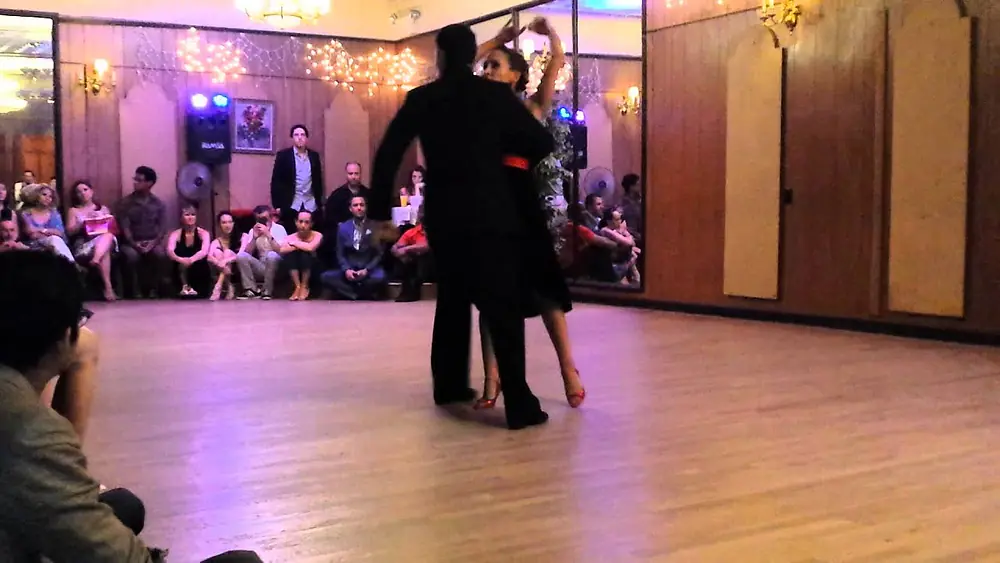 Video thumbnail for Argentine tango: Laila Rezk & Leandro Oliver  - Mala Junta