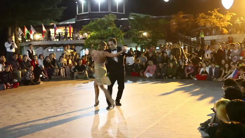 Video thumbnail for Korea Island Tango Festival (2015/09/12) #02 Geraldin Rojas y Ezequiel Paludi