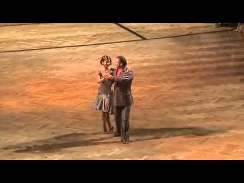 Video thumbnail for Exhibicion de tango- Julia Zueva y Alexej Barbolin - 1.mp4