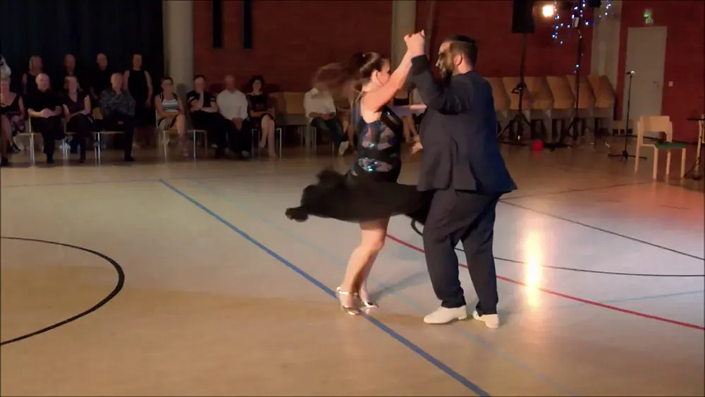 Video thumbnail for Isabel Costa & Nelson Pinto: tango Este es el rey at Ruskatango 2019