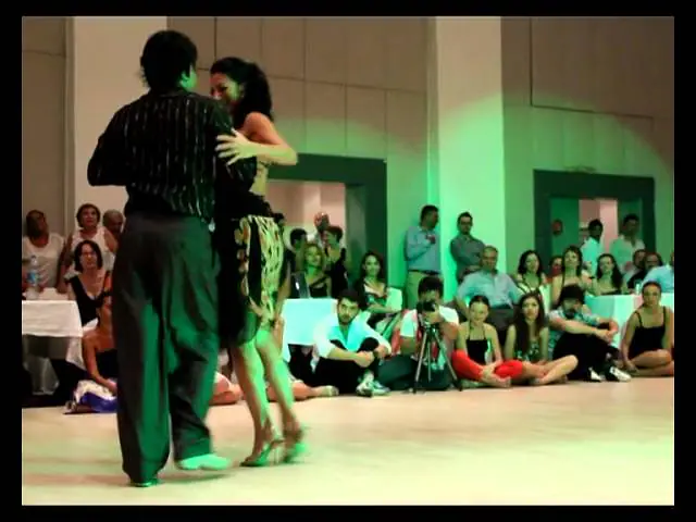 Video thumbnail for Gaston TORELLI & Moira CASTELLANO 4-th dance