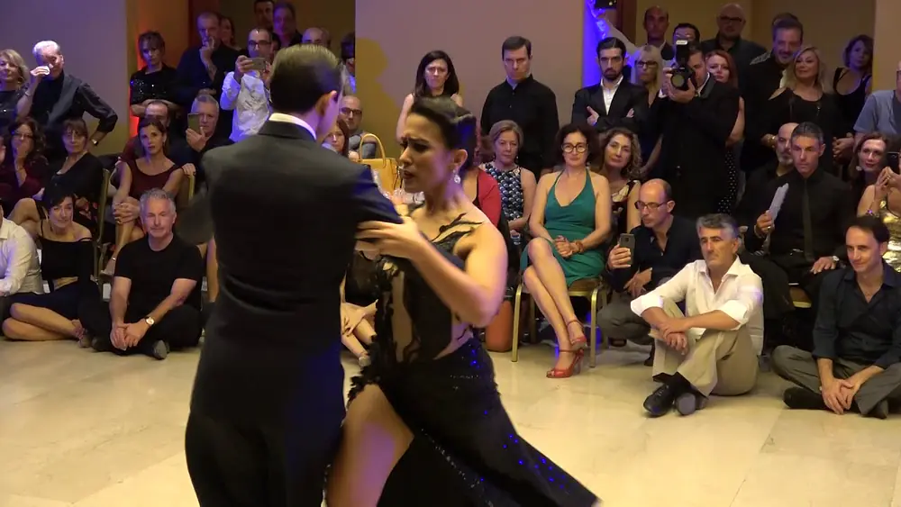 Video thumbnail for Gioia Abballe y Simone Facchini - Bari International Tango Congress - 02.11.2018  1.3