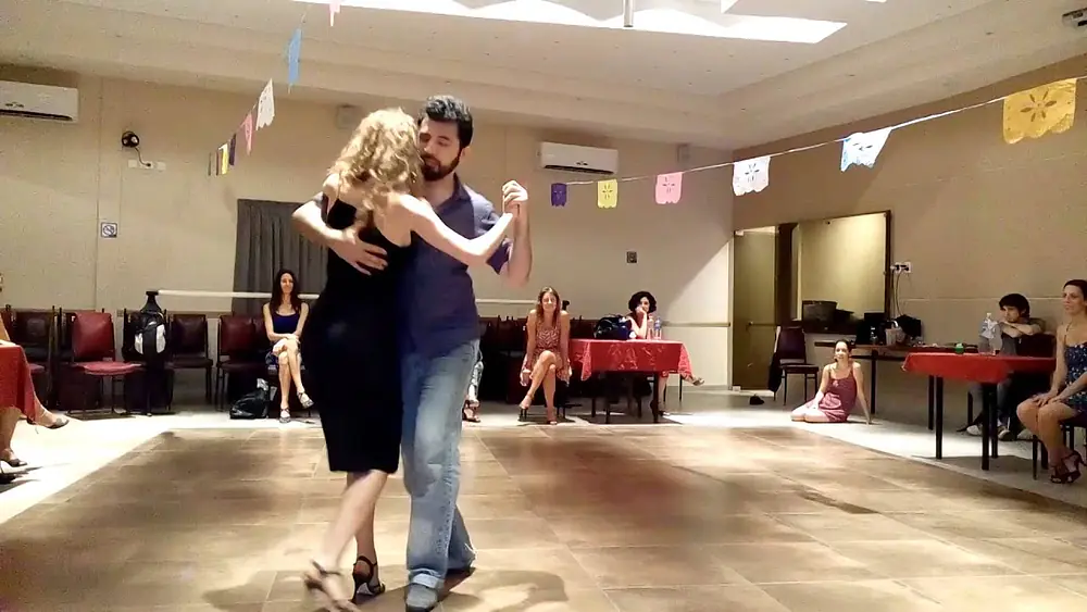 Video thumbnail for Andres molina y Natacha bailan en brotango