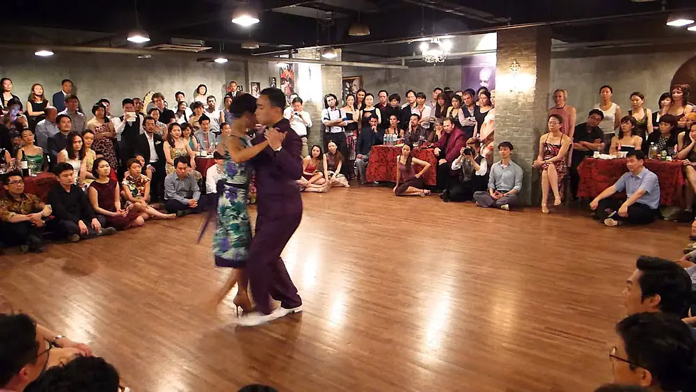 Video thumbnail for 2015 Seoul Tango Festival Retro Milonga - 06 Nico y Xiao Pa
