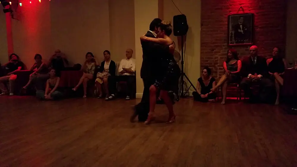 Video thumbnail for Argentine tango: Lucia Conde de Ben & Marcelo "El Chino" Gutierrez - El Bazar de los Juguetes
