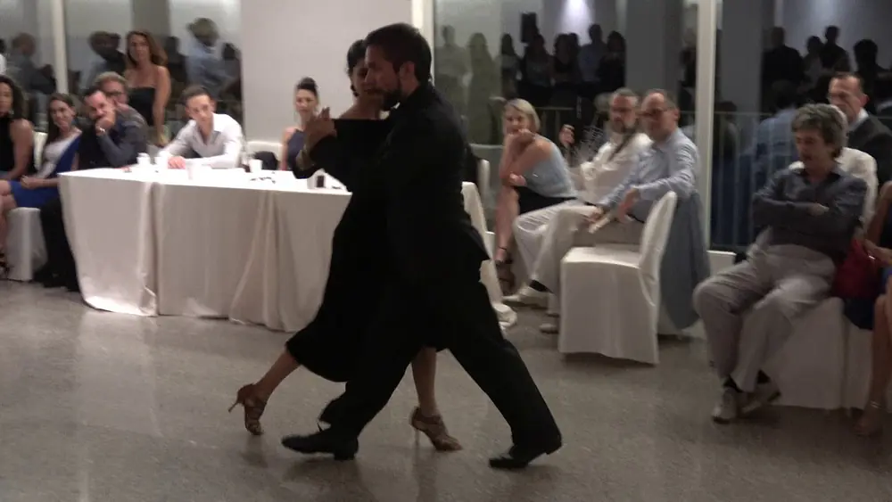 Video thumbnail for Guille Barrionuevo y Mariela Sametband   Apulia Tango Festival  02 06 2018  2 4