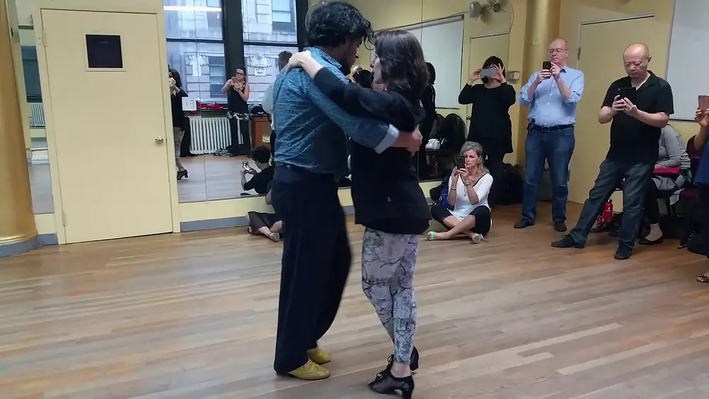 Video thumbnail for Argentine tango workshop: Carolina del Rivero & Donato Juarez - vals