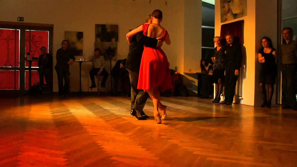 Video thumbnail for Maria Antonieta Tuozzo und Ezequiel Herrera Petrakis in Dortmund Februar 2014 Tango 2