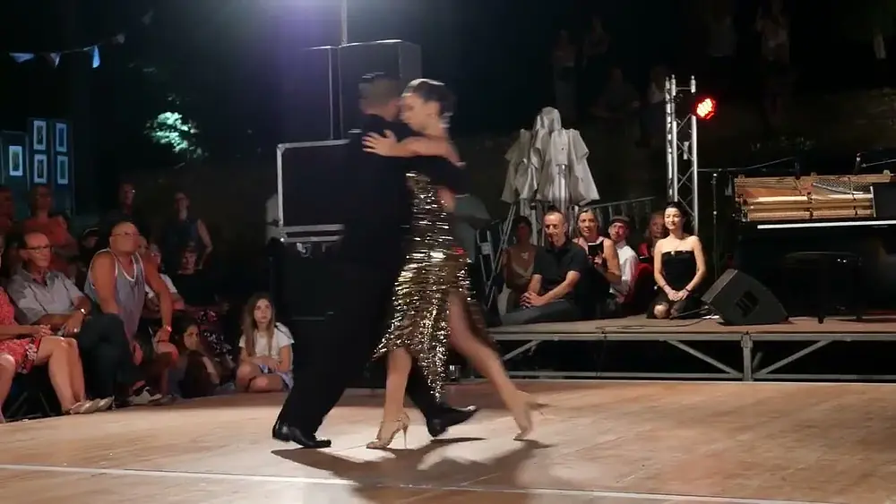 Video thumbnail for Martina Waldmann & José Fernandez dance Pedro Laurenz's La vida es una milonga