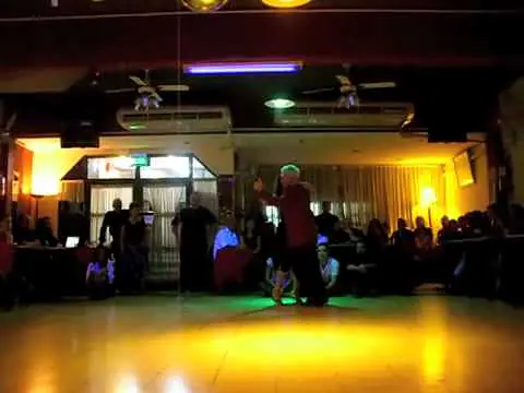 Video thumbnail for Osvaldo y Coca Cartery & Jorge García y la Turca bailando milonga en Milonga 10