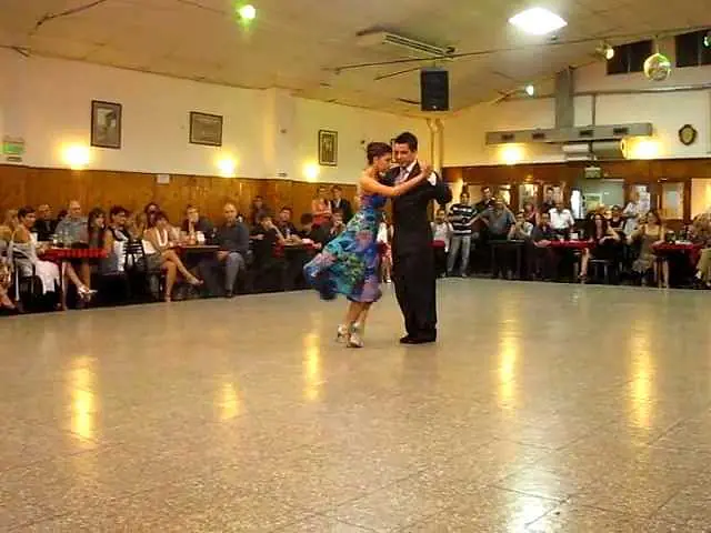 Video thumbnail for Roxana Suarez and Sebastian Achaval La Baldosa Feb 3 2012 Final Encore Dance